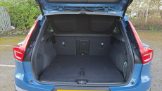 Volvo XC40 2.0 B4P Ultimate Dark 5dr Auto Petrol Estate